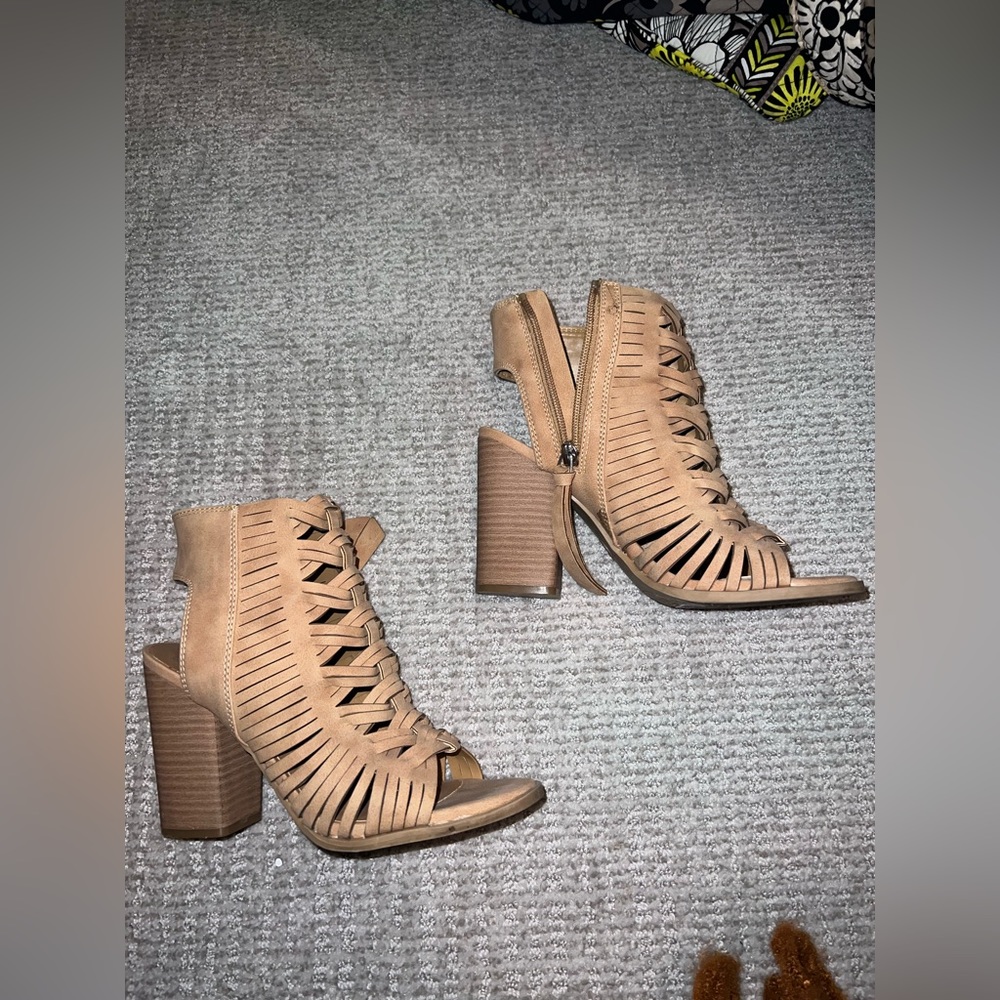 DV Dolce Vita tan bootie open toed heels